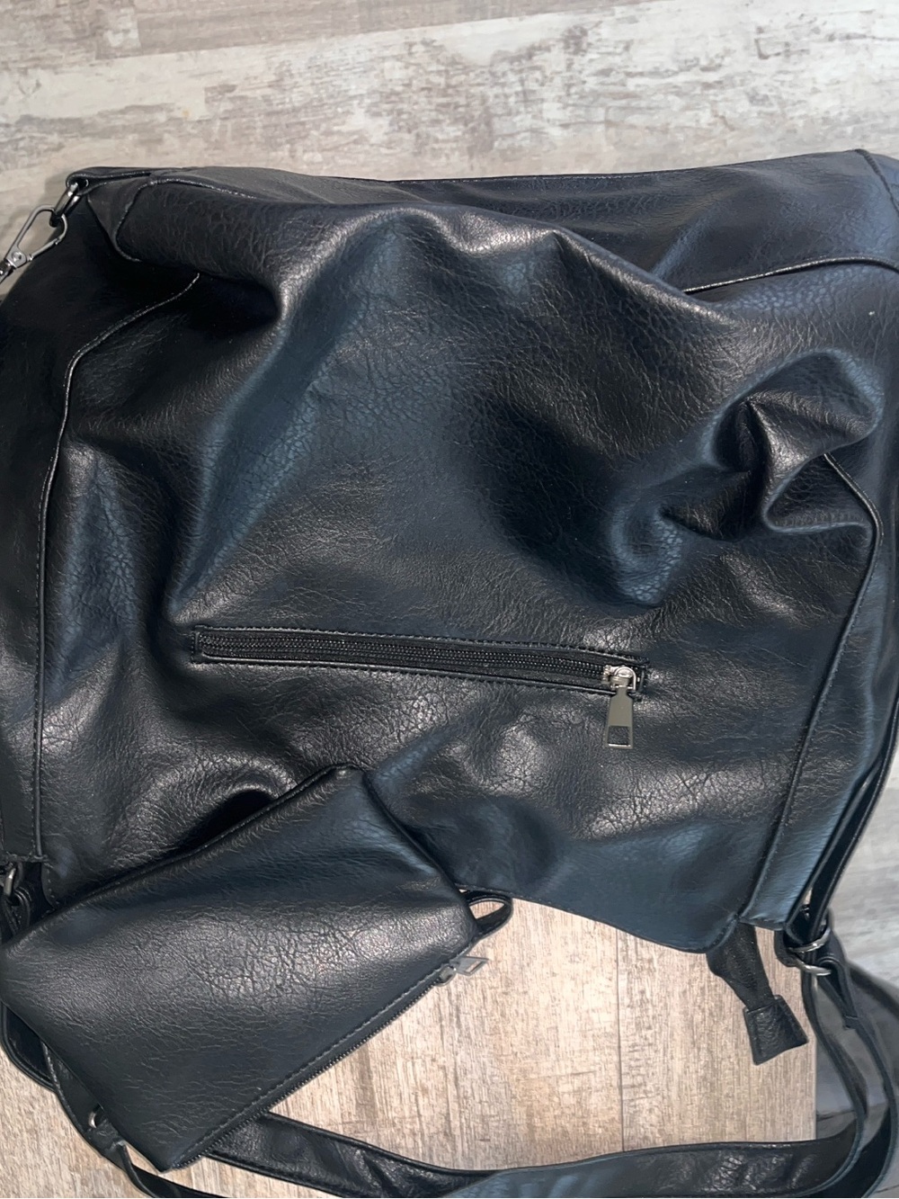 Black Leather Bag Shoulder/Backpack with Removable Pouch - Picture 4 of 8